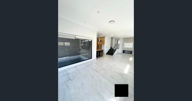 4 Kenelda Avenue, NSW 2161