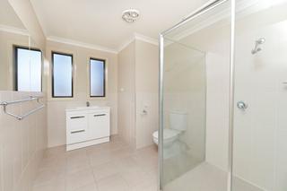 Master Ensuite (2013-03-13)