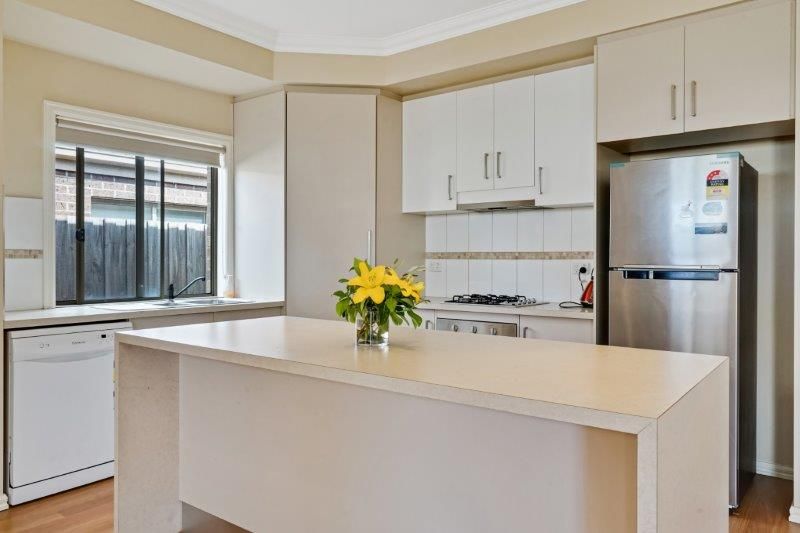 63 Bronson Circuit, Hoppers Crossing VIC 3029 Allhomes