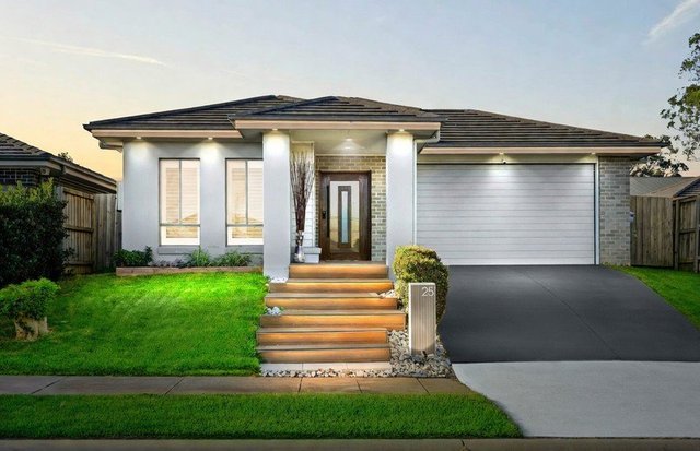 25 Amberley Street, NSW 2557