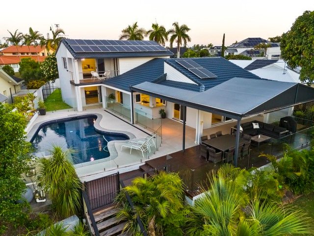 4 Aran  Court, QLD 4217