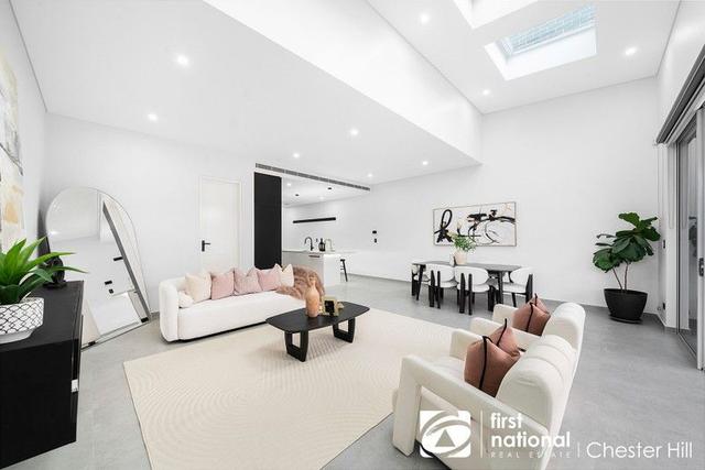 42 Middleton Road, NSW 2162