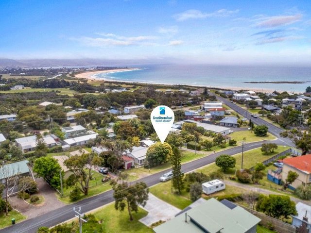 8 Ferrier  Drive, VIC 3233