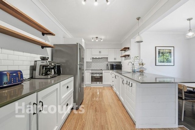 22 Forrest Crescent, NSW 2570