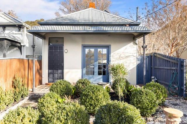 19 Cummins Grove, VIC 3144