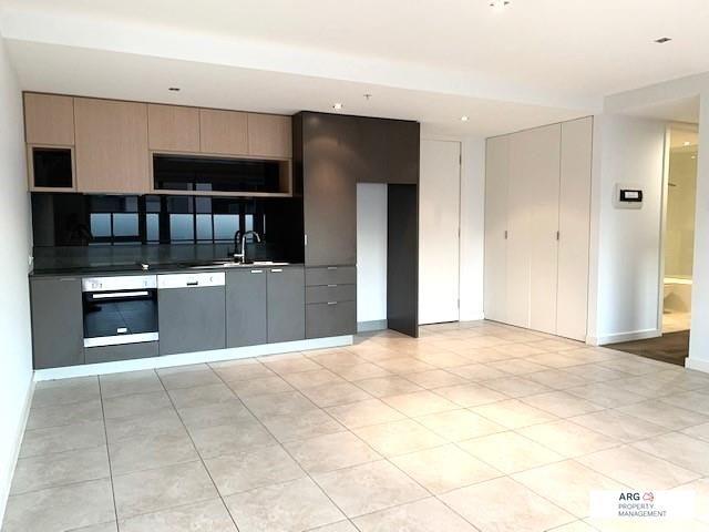 38/12 Crefden Street, VIC 3012