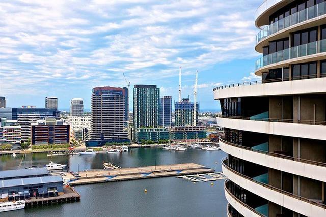 2006/5 Caravel Lane, VIC 3008
