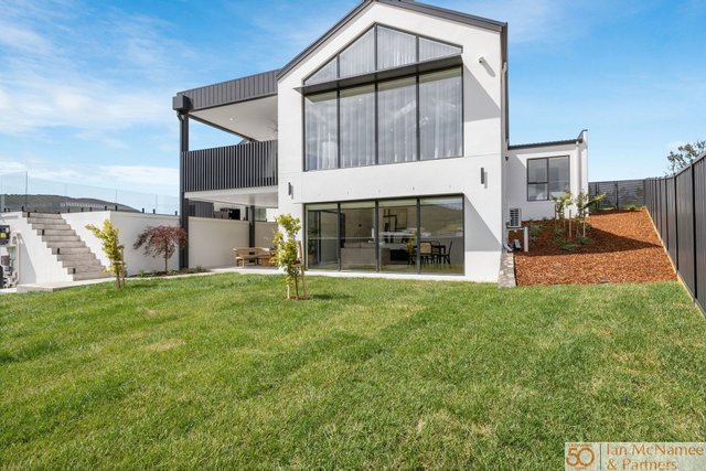 13 Jumping Creek Road, NSW 2620