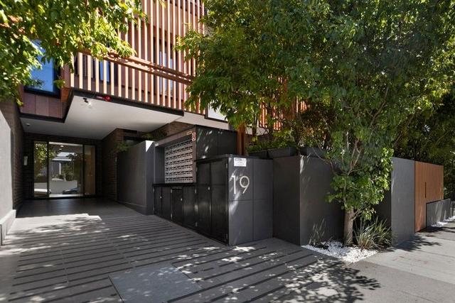 G06/19 Hall Street, VIC 3192