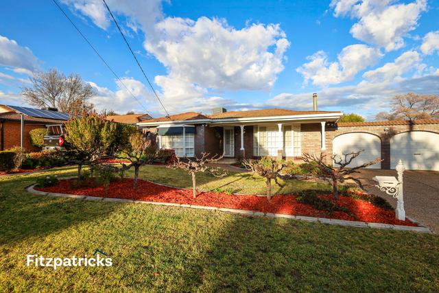 8 Gardenia Avenue, NSW 2650