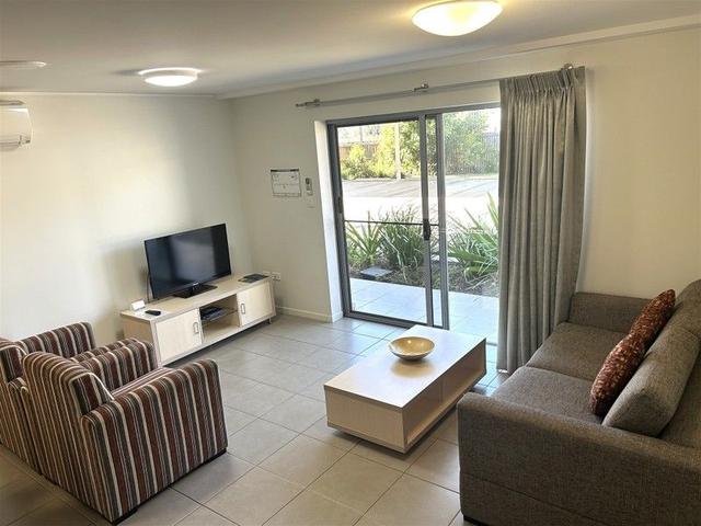 11/10 Prince Place, QLD 4746