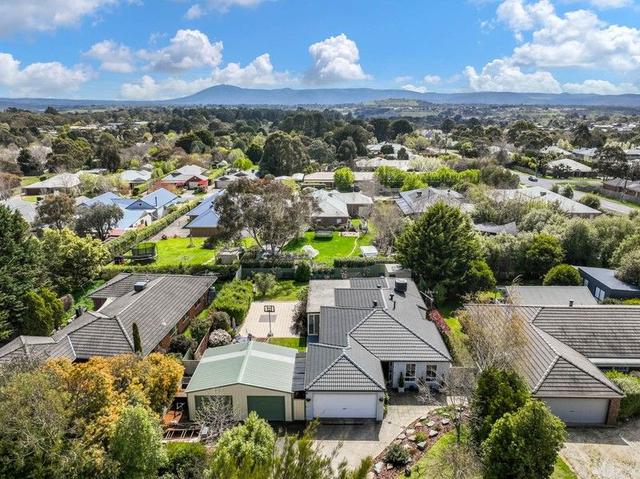 6 Carinya Drive, VIC 3437