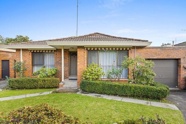 2/27 Peel Street, VIC 3806
