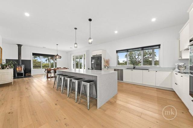26 River Avenue, VIC 3090
