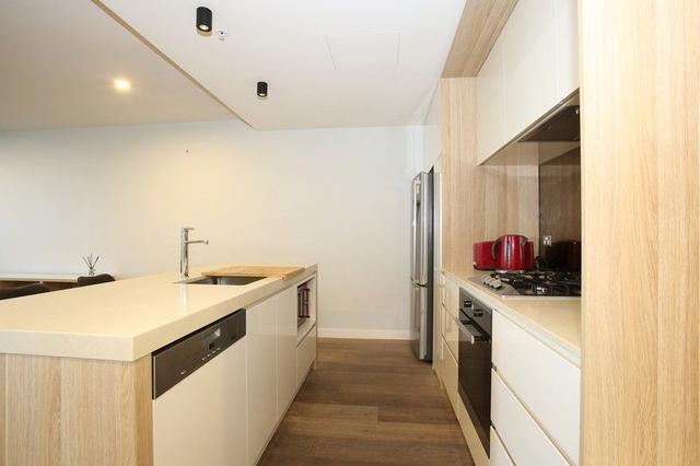 1902/3 Yarra Street, VIC 3141