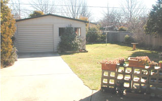 Backyard (2002-08-21)