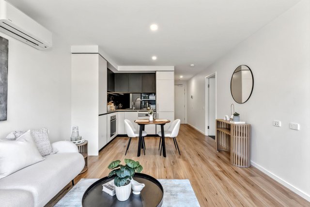 208/21 Challis Street, ACT 2602