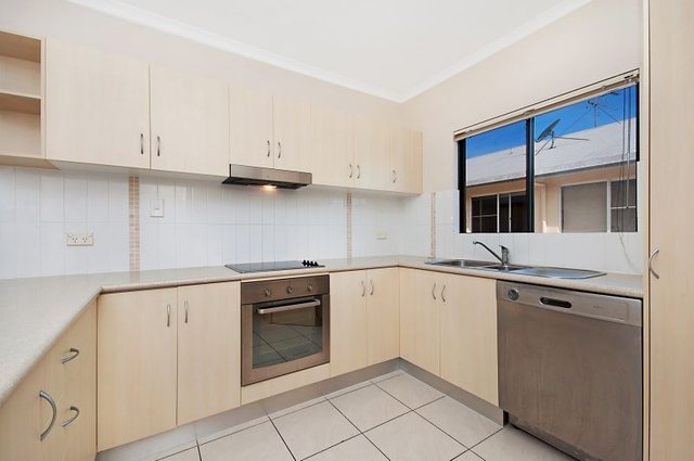 6/12 Oyster Court, QLD 4879