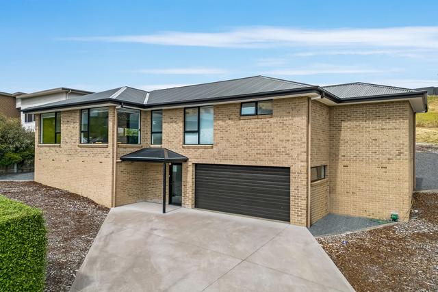 12 Spinnaker Crescent, TAS 7018