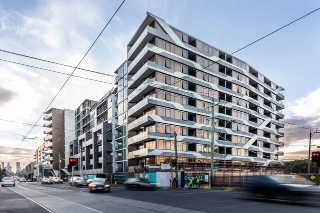 AG10/627 Victoria Street, VIC 3067