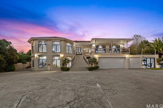 16 Tanderra Crescent, ACT 2913