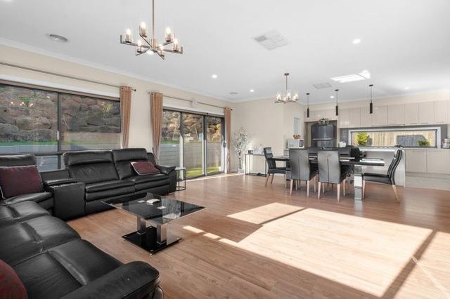 43 Outlook Drive, VIC 3116