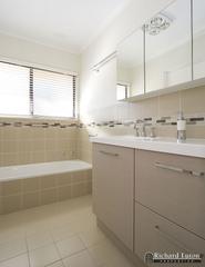 Bathroom (2009-07-29)
