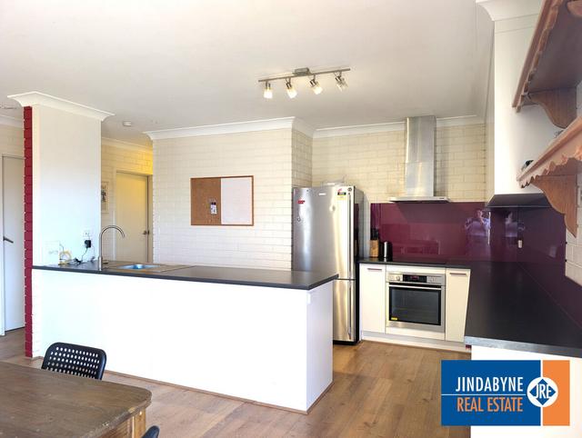 4/121 Gippsland Street, NSW 2627