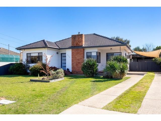 230 Kooba Street, NSW 2640