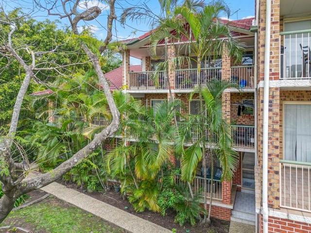 2/31-33 Wongara Street, QLD 4011