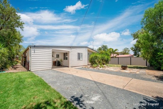 16 Garnet Street, QLD 4720