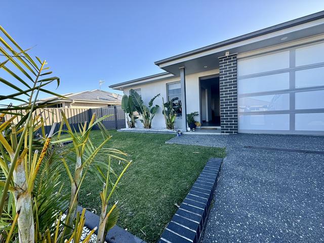 2/1 Egret Street, NSW 2430