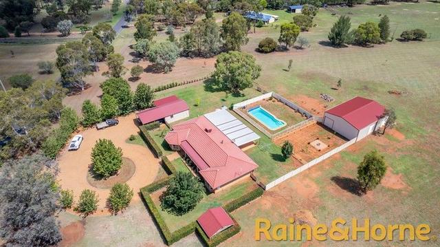 18R Wilfred Smith Drive, NSW 2830