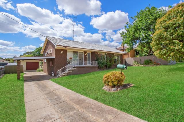 18 McBean Parade, NSW 2582