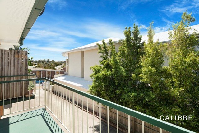 4/36 McIlwraith Street, QLD 4053