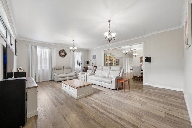 12 Charles Street, NSW 2582