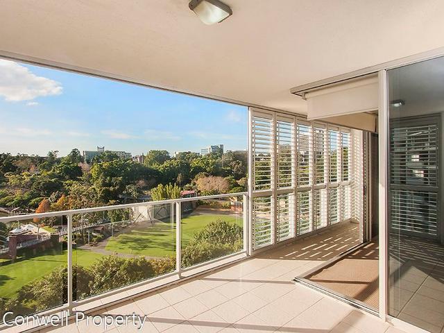 3 Parkland Boulevard, QLD 4000