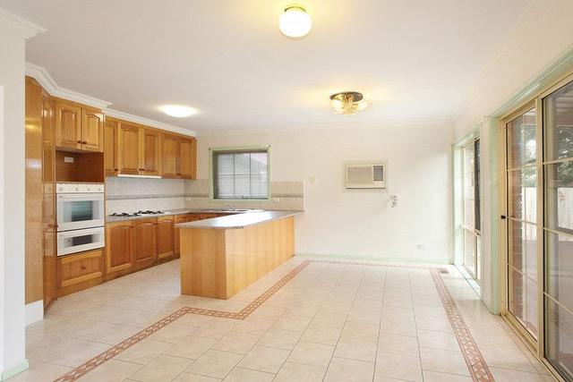 2/15 Vision Street, VIC 3148