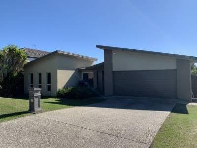 13 Laughlen Chase, QLD 4211