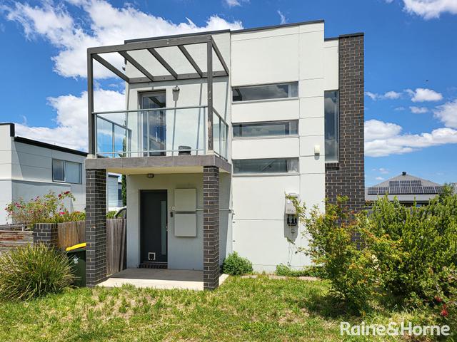 70 Alan Watt Crescent, ACT 2913