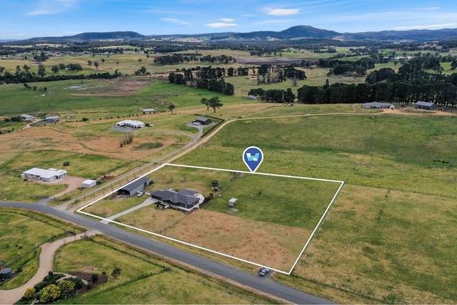 16 Davidson Drive, VIC 3875