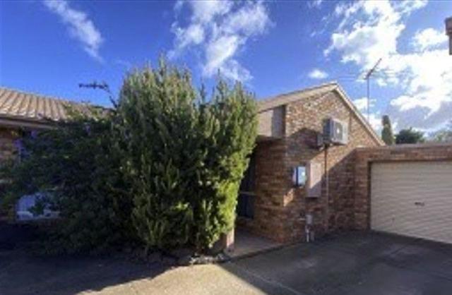 4/61 Ballan Road, VIC 3030
