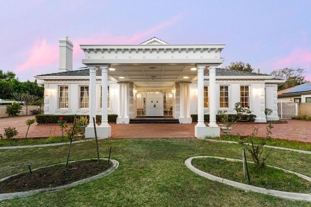 37 Circe Circle North, WA 6009