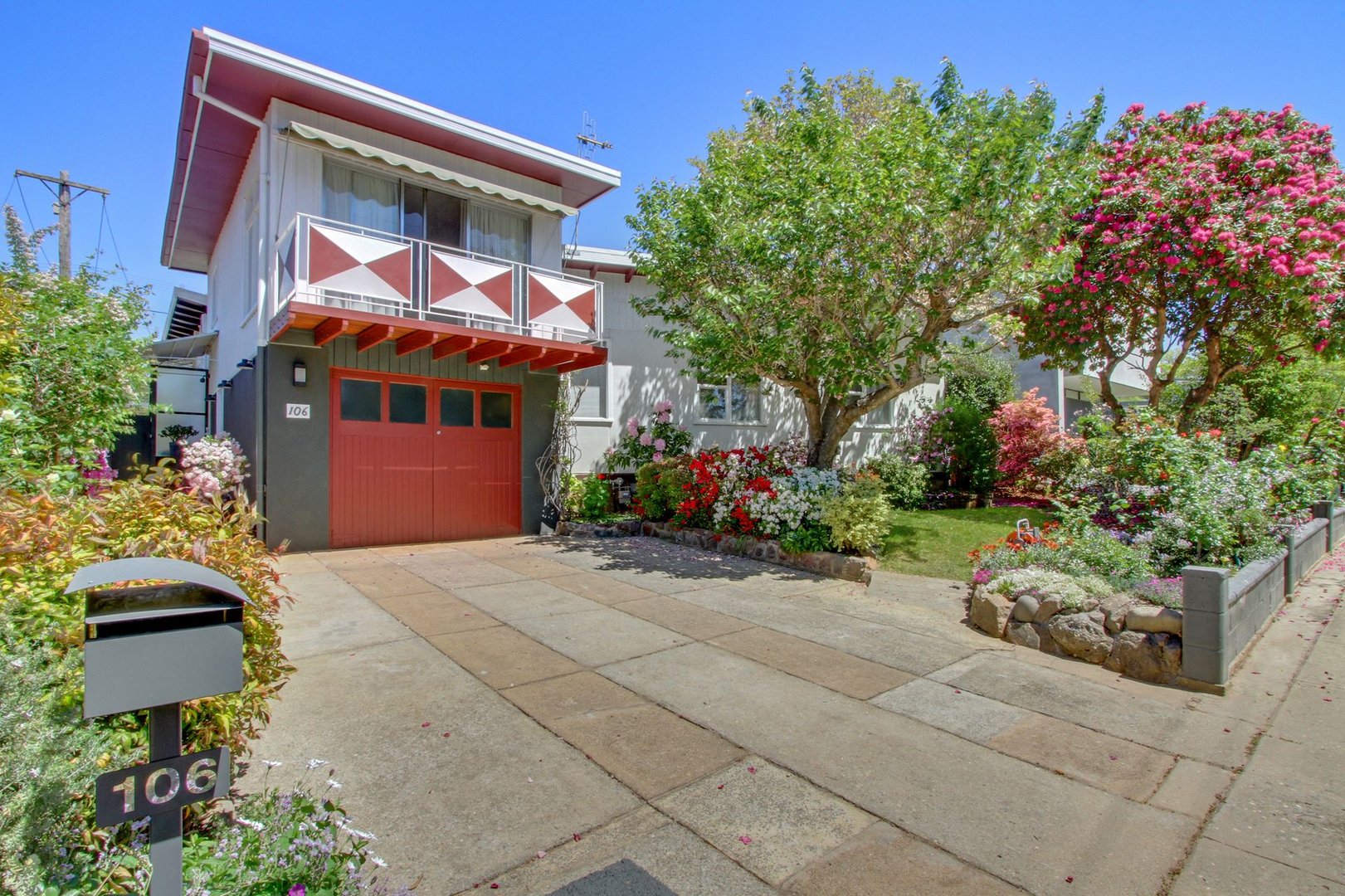 106 Captain Cook Crescent, Narrabundah ACT 2604 Allhomes