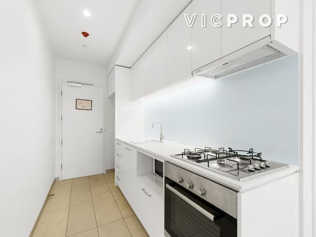 1812/6 Leicester Street, VIC 3053