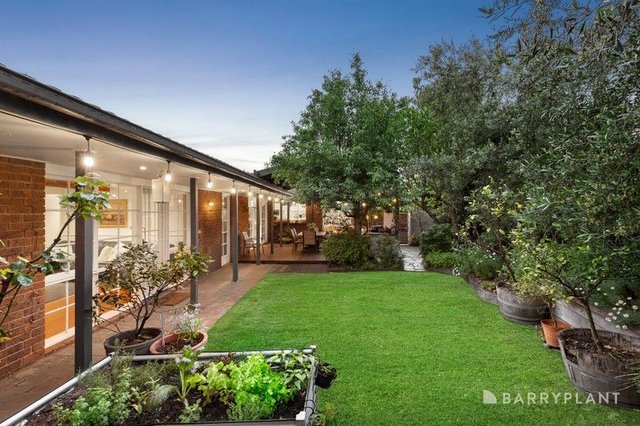 3 Debbie Court, VIC 3172