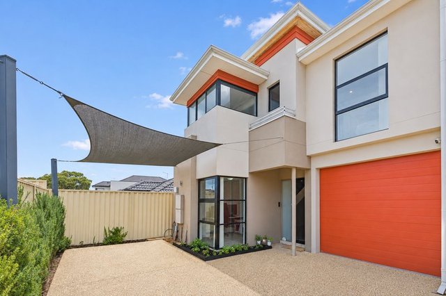 3/2 Dana Way, WA 6065