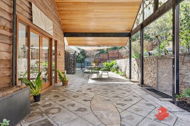 42 Contour Road, WA 6111