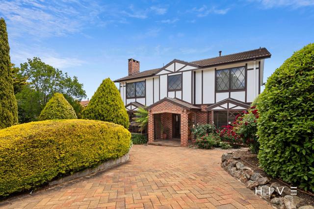 9 Whitty Crescent, ACT 2607