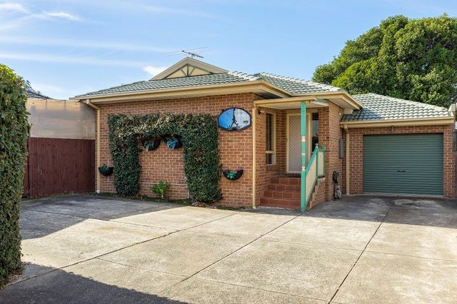 2/6 Alpine Grove, VIC 3044